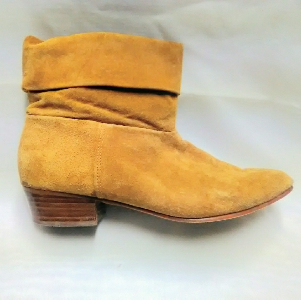 Suede heeled boots